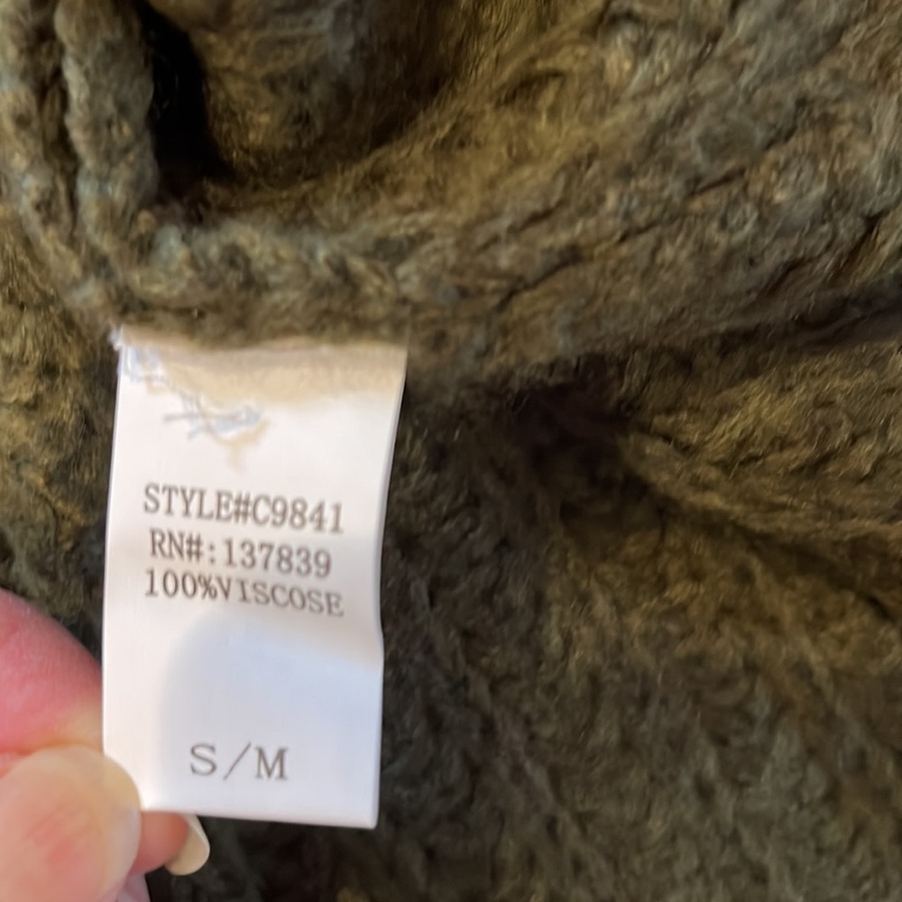 Debut Olive Green Poncho SMALL/MEDUIM FIT - Picture 8 of 8